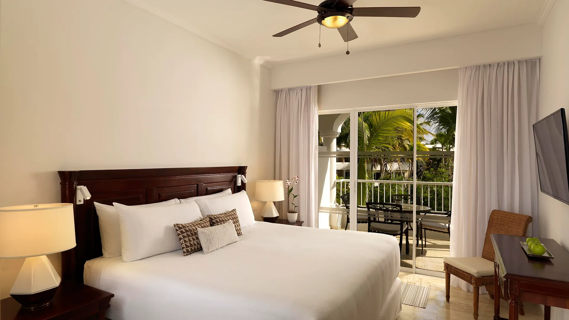 *****  Melia Caribe Beach Resort Punta Cana Dominican Republic
